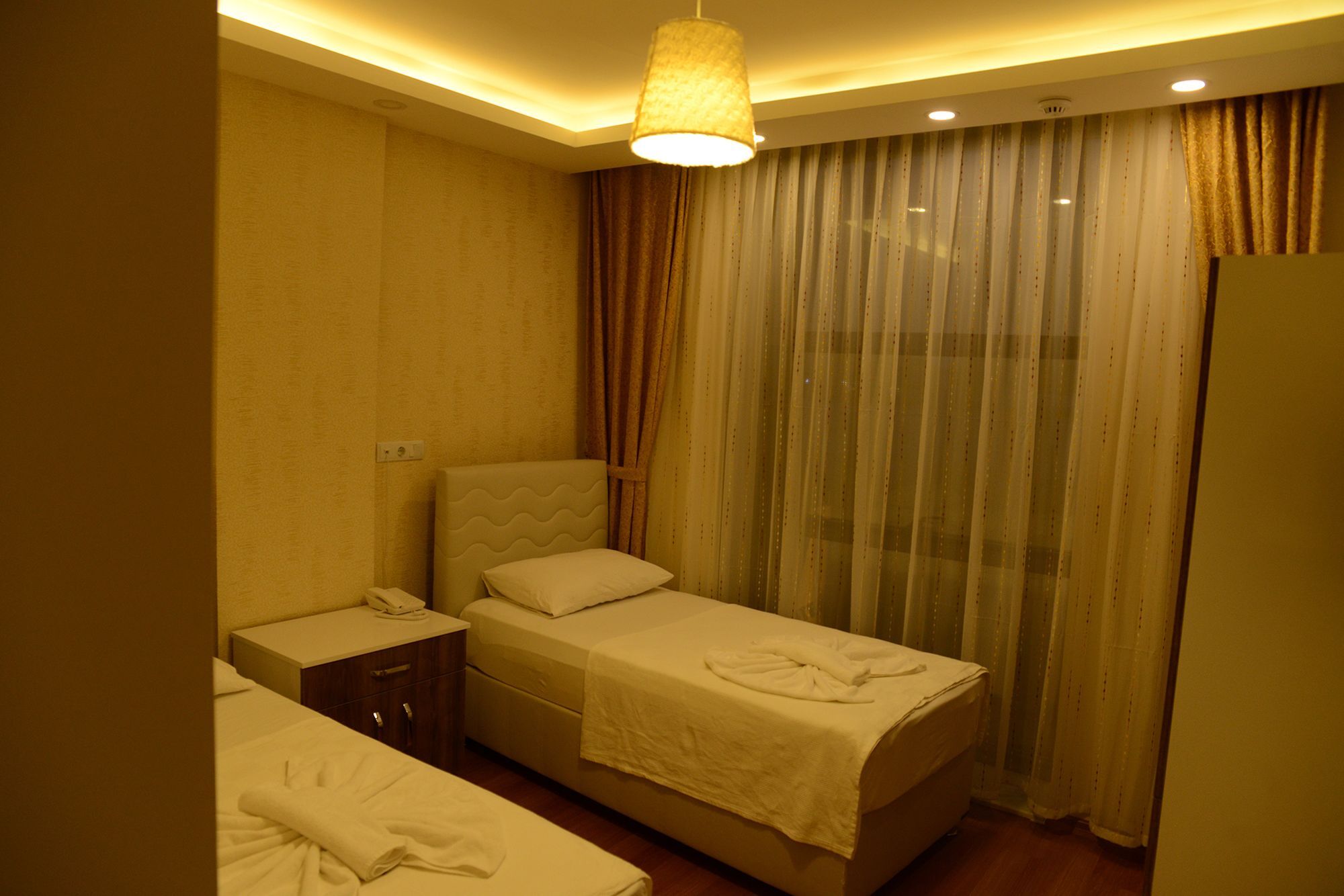 Derya Hotel Mersin  Buitenkant foto